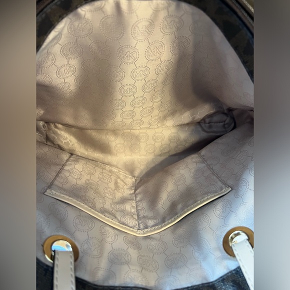 Michael Kors Jet Set Signature Logo Tote Handbag Purse 30S11TTT4B-200 in Brown - Picture 7 of 9